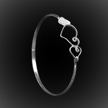 Bracelet Sweetheart en broderie d'argent Bracelet Sweetheart en broderie d'argent