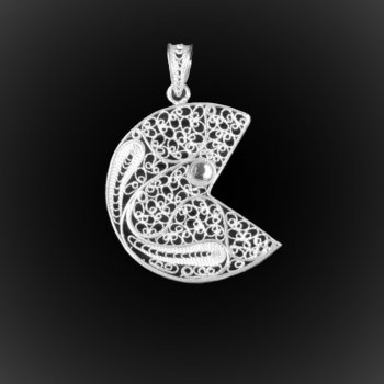 Pendentif Pacman en broderie d'argent Pendentif Pacman en broderie d'argent