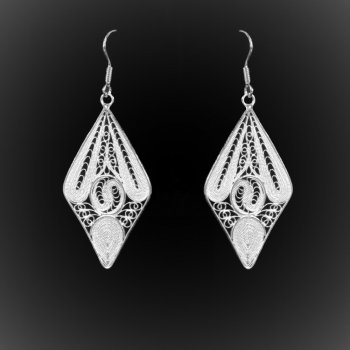Boucles d'oreilles Le Vitrail en broderie d'argent Boucles d'oreilles Le Vitrail en broderie d'argent