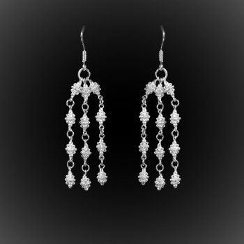 Boucles d'oreilles Chic Attitude triple en broderie d'argent Boucles d'oreilles Chic Attitude triple en broderie d'argent