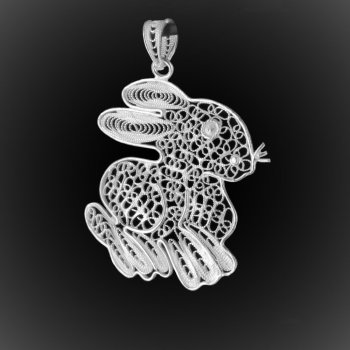 Pendentif My little rabbit en broderie d'argent Pendentif My little rabbit en broderie d'argent