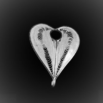 Broche Sweetheart en broderie d'argent Broche Sweetheart en broderie d'argent