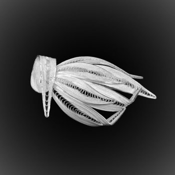 Broche Octopus en broderie d'argent Broche Octopus en broderie d'argent