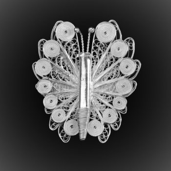 Broche Pendentif Royal Butterfly en broderie d'argent Broche Pendentif Royal Butterfly en broderie d'argent