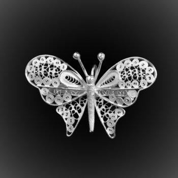 Broche Pendentif Lovely Butterfly en broderie d'argent Broche Pendentif Lovely Butterfly en broderie d'argent