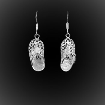 Boucles d'oreilles Out of Office en broderie d'argent Boucles d'oreilles Out of Office en broderie d'argent
