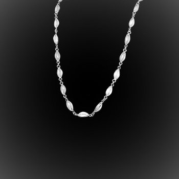 Collier Chaud Cacao en broderie d'argent Collier Chaud Cacao en broderie d'argent