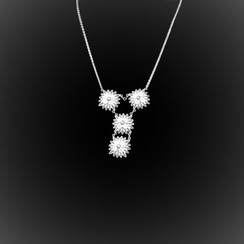 Collier Arctic en broderie d'argent Collier Arctic en broderie d'argent