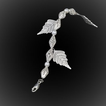 Bracelet Feuille de chêne en broderie d'argent Bracelet Feuille de chêne en broderie d'argent