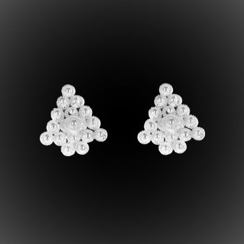Boucles d'oreilles Delta d'étoiles en broderie d'argent Boucles d'oreilles Delta d'étoiles en broderie d'argent