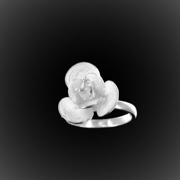 Bague Rose des vents en broderie d'argent Bague Rose des vents en broderie d'argent