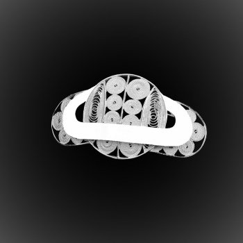 Broche O.V.N.I. en broderie d'argent Broche O.V.N.I. en broderie d'argent