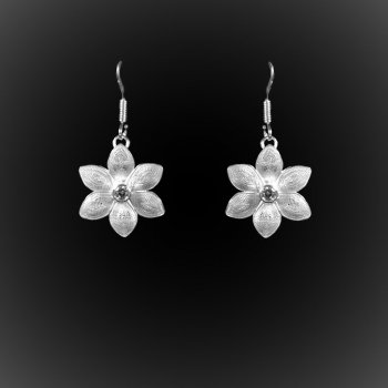 Boucles d'oreilles Lotus d'argent brodé Boucles d'oreilles Lotus d'argent brodé