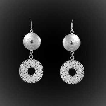 Boucles d'oreilles Nefertari en broderie d'argent Boucles d'oreilles Nefertari en broderie d'argent
