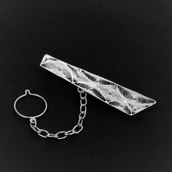 Pince à cravate Trapèze en broderie d'argent Pince à cravate Trapèze en broderie d'argent